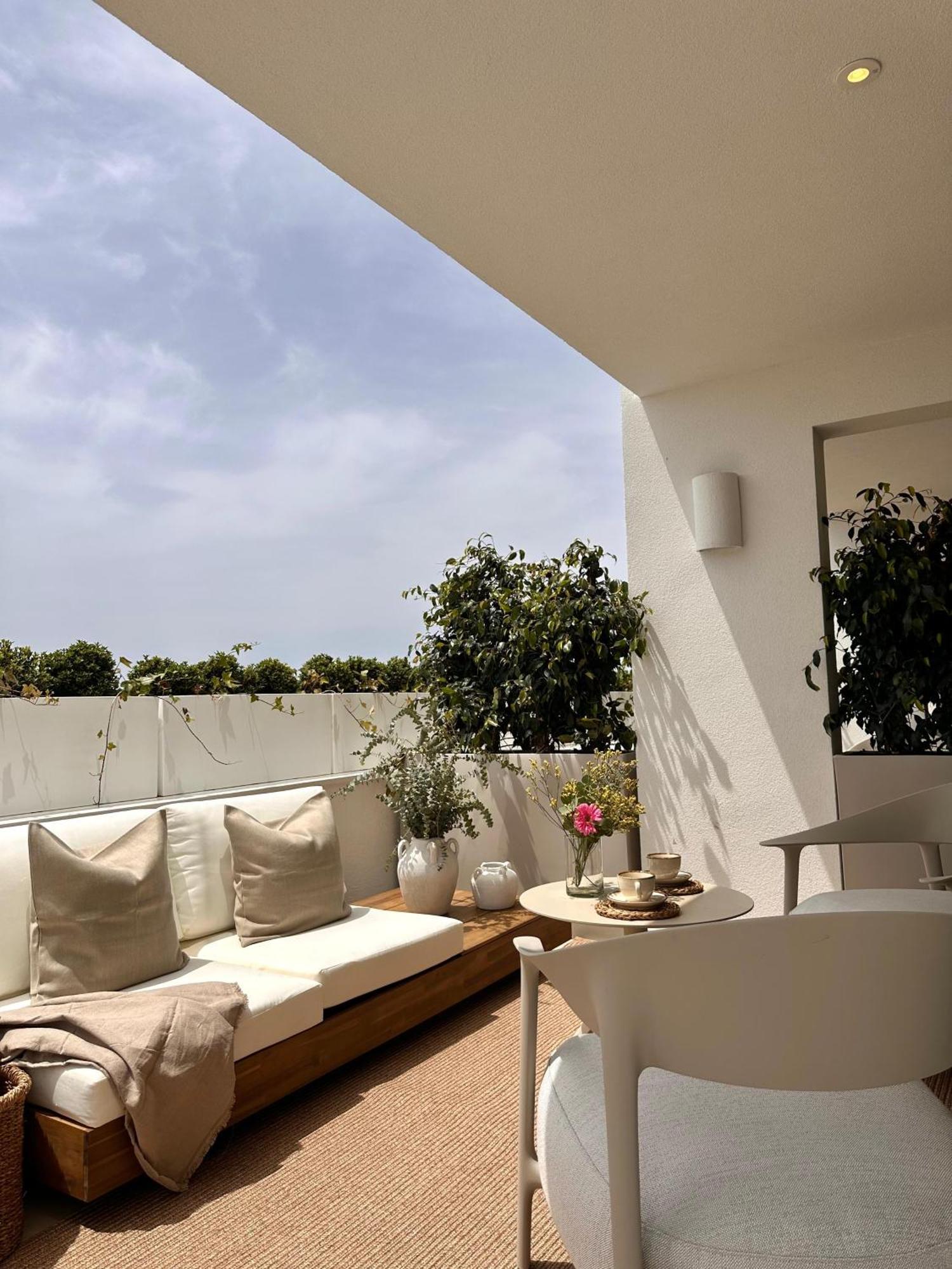 Apartamentos Azul Кастельдефельс Экстерьер фото